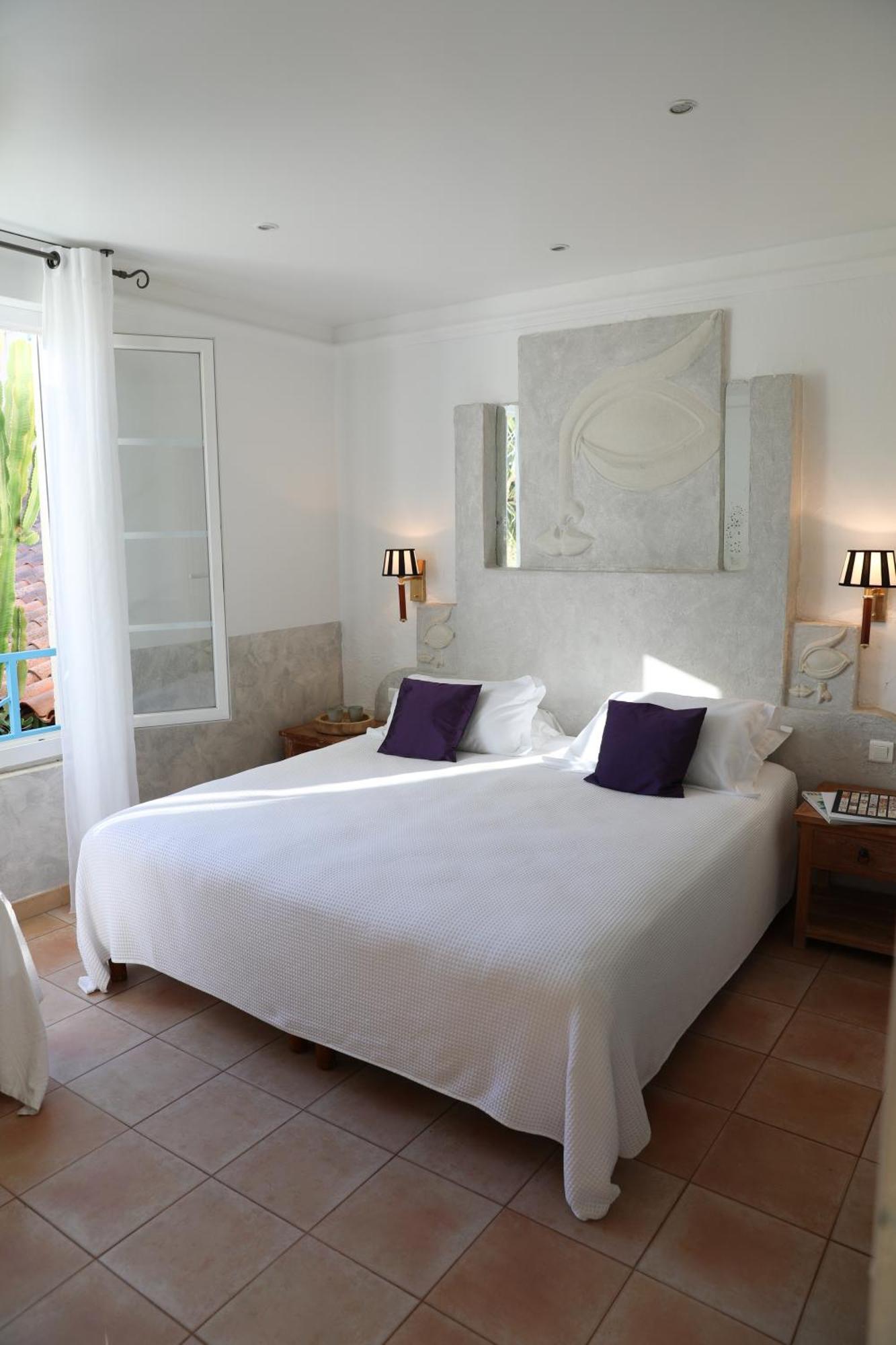 Hotel Les Flots Bleus Le Lavandou Esterno foto