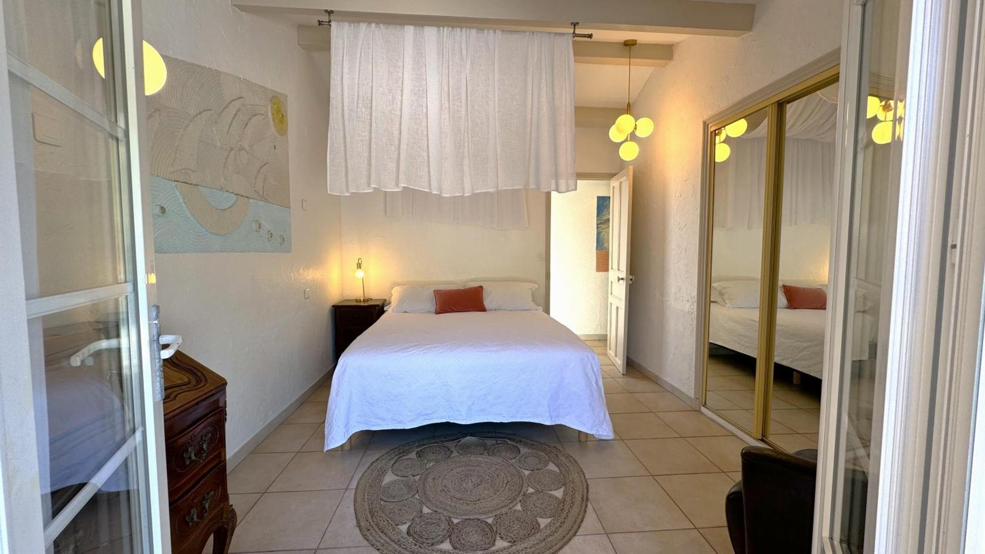 Hotel Les Flots Bleus Le Lavandou Esterno foto