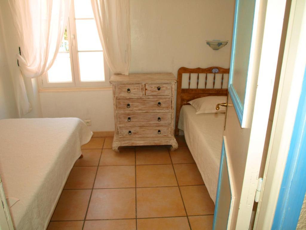 Hotel Les Flots Bleus Le Lavandou Camera foto